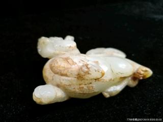 老和田白玉兽摆件