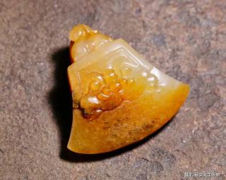厚皮重沁的"皮色王"!什么样的皮色籽料最值得选?